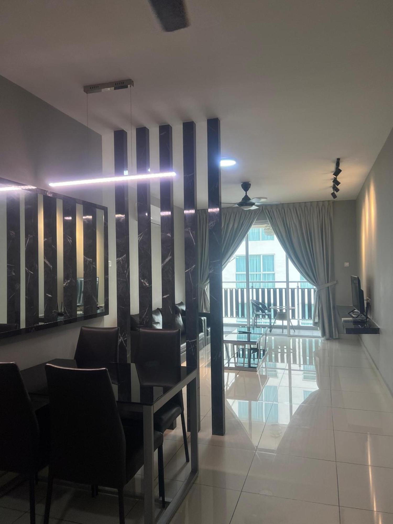 Residences At Daya By Sr Home 조호르 바루 외부 사진